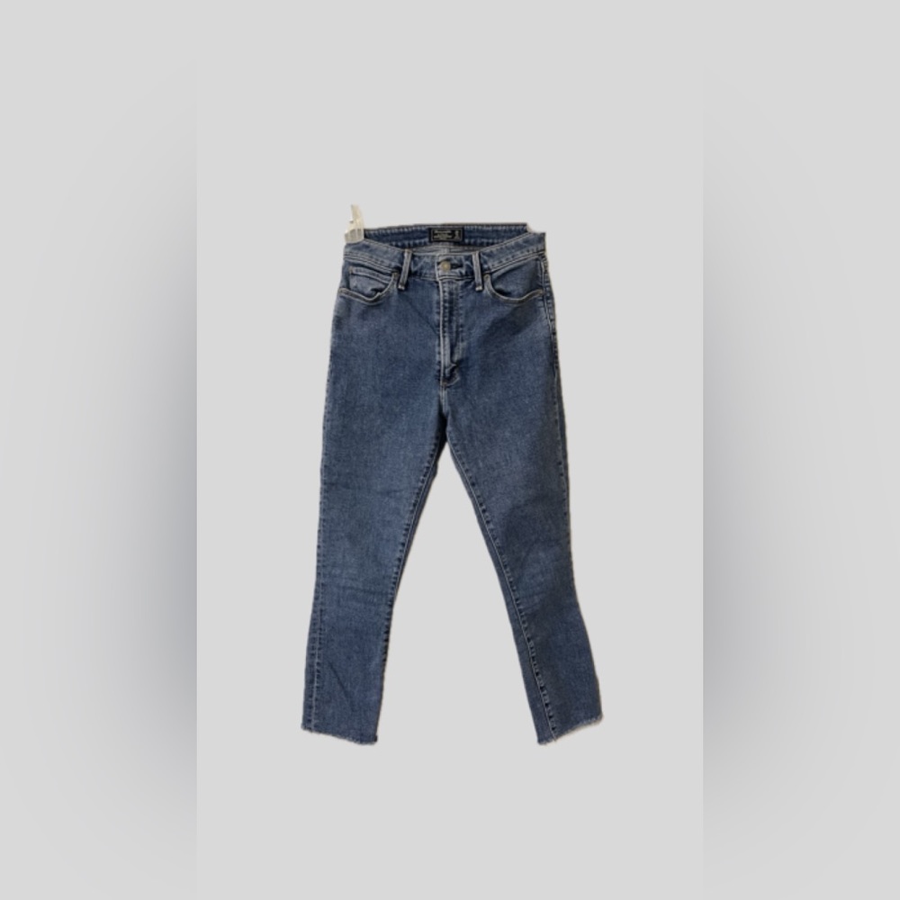 Abercrombie & Fitch Dark wash jeans